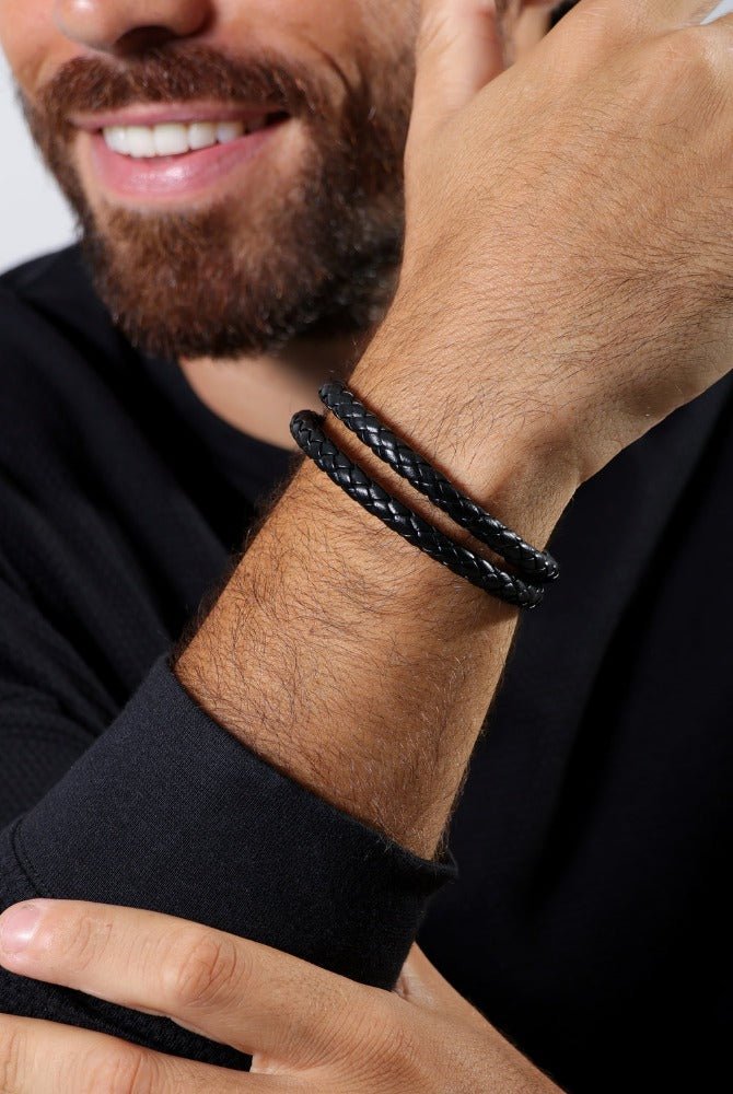 Pulseira Masculina Preta em Couro  08707